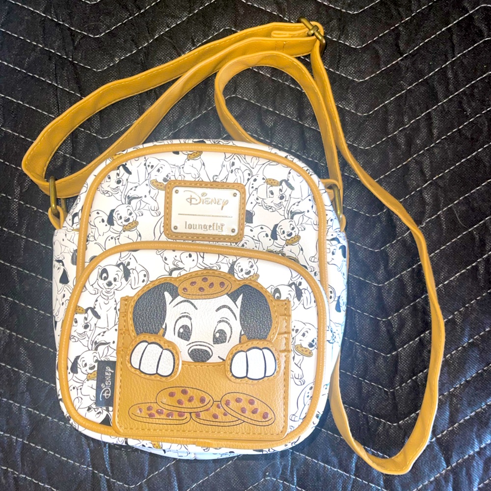Loungefly 101 Dalmatians Cookie Crossbody & Card Holder